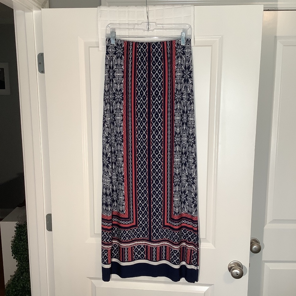 Cato Ladies Pull-Up Elastic Waist Maxi Skirt / Slit On One Side  Size S